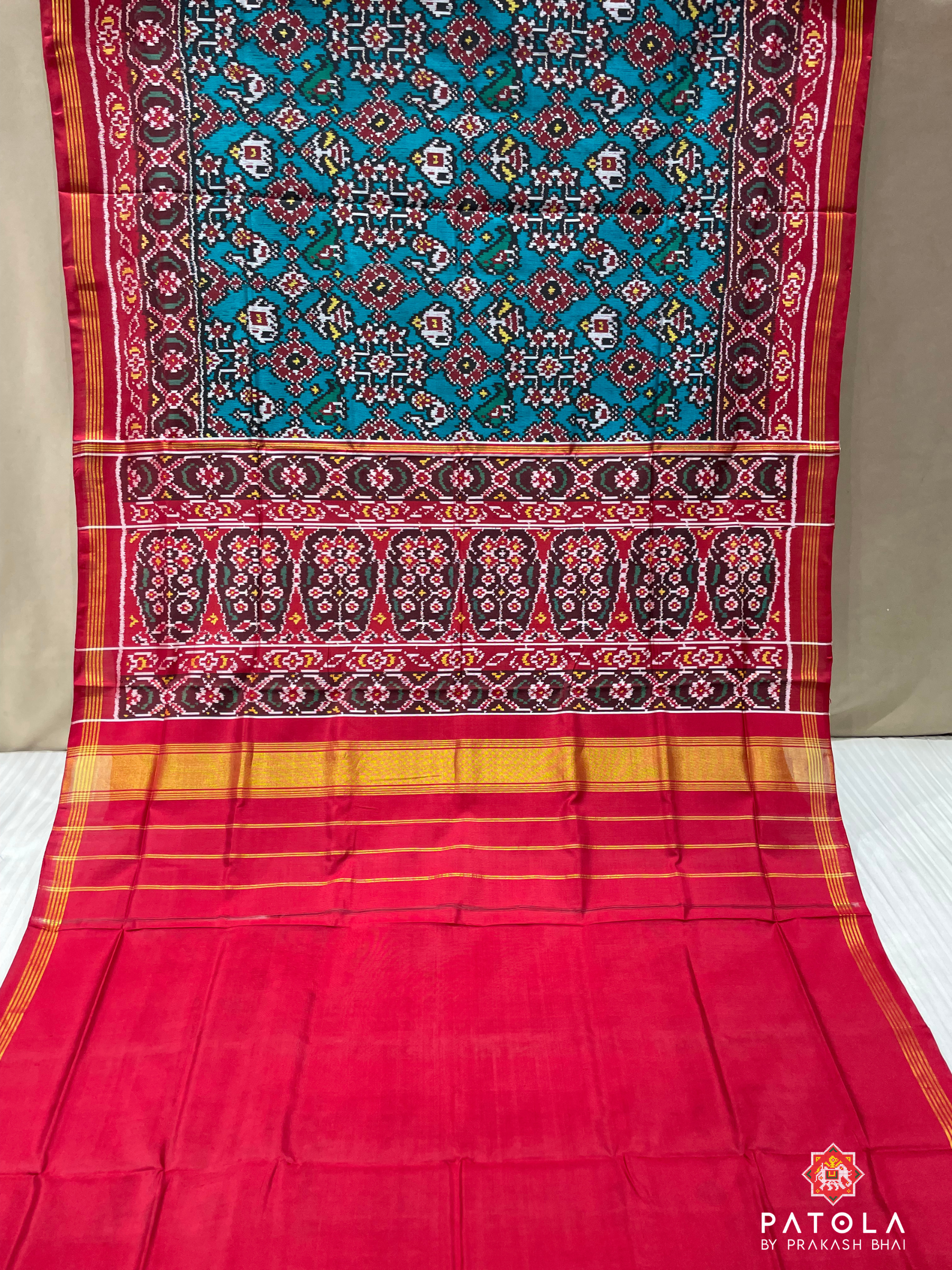 C-Green Hathi Popot With Navratna Design Semi Double Ikat Patola Saree